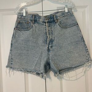 Pacsun Light Wash 90’s Girlfriend Jean Shorts